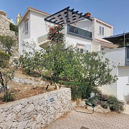 Apartamento By The Sea-1 By Interhome